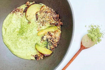 Matcha smoothie bowl